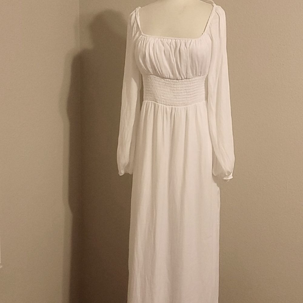 Lulús maxi dress size small. - Picture 2 of 12